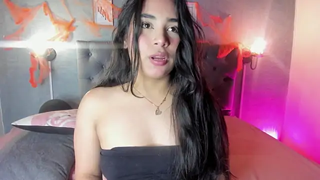 GiannaSlimJB online show from 10-11-25, 04:13