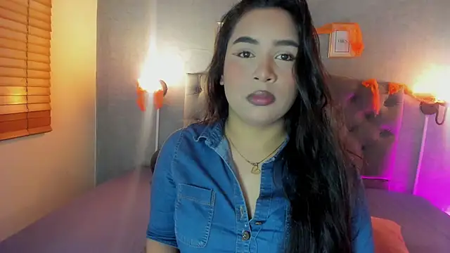 GiannaSlimJB online show from 10-07-25, 03:18