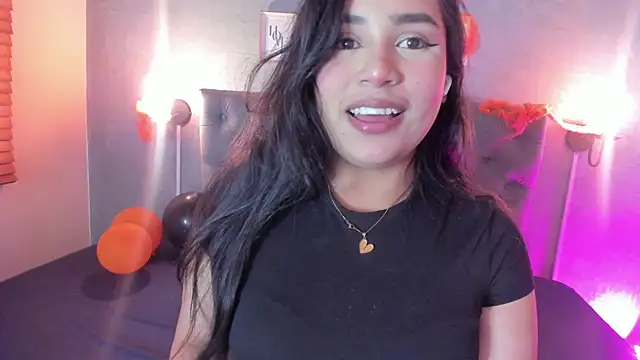 GiannaSlimJB online show from 10-05-25, 03:19