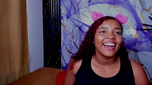 Alaia Gutierrez online show from 11-04-25, 08:56