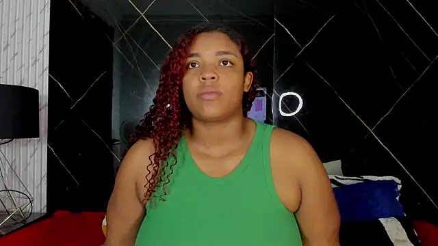 Snapshot of Alaia_Gutierrez chatting on 09-12-25, 08:19 Alaia Gutierrez online show from 09-12-25, 08:19