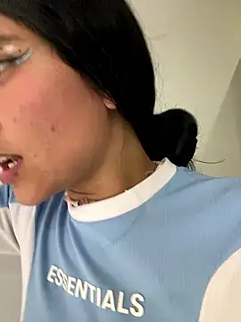 Scaarlettfox online show from 01-08-26, 06:47