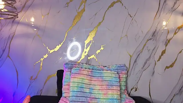 Scaarlettfox online show from 04-15-26, 07:40