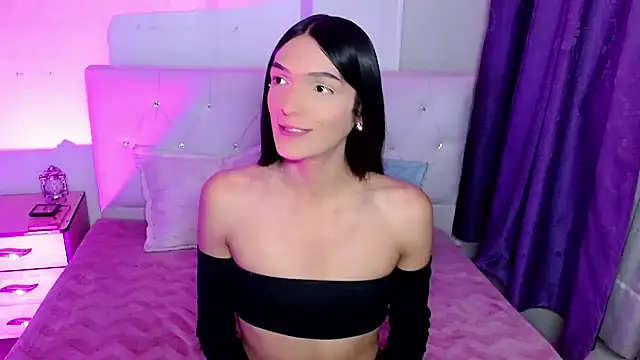 Snapshot of x_isabella_x chatting on 04-22-26, 05:36 x isabella x online show from 04-22-26, 05:36