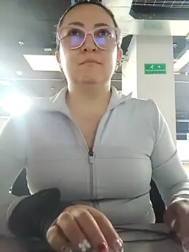 Romina693 online show from 10-04-25, 06:15