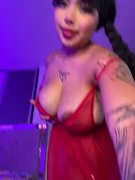 lucialauper  online show from 03-25-26, 12:44