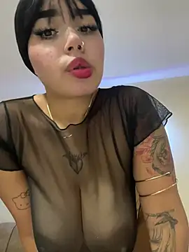 lucialauper  online show from 07-09-26, 03:07