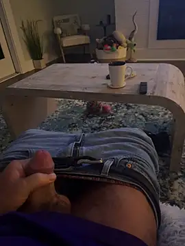 Snapshot of cyclone1212 chatting on 02-09-26, 10:35 cyclone1212 online show from 02-09-26, 10:35