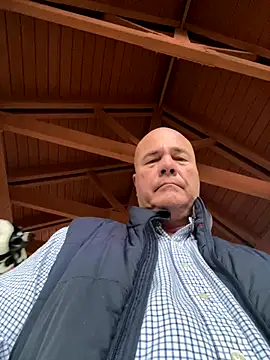 cyclone1212 online show from 11-06-25, 11:47