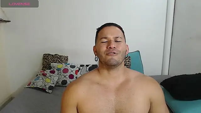 Snapshot of Tim_mz01 chatting on 05-31-26, 06:20 Tim mz01 online show from 05-31-26, 06:20
