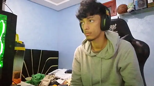 Snapshot of Dark_DesireX chatting on 02-14-26, 11:54 Dark DesireX online show from 02-14-26, 11:54