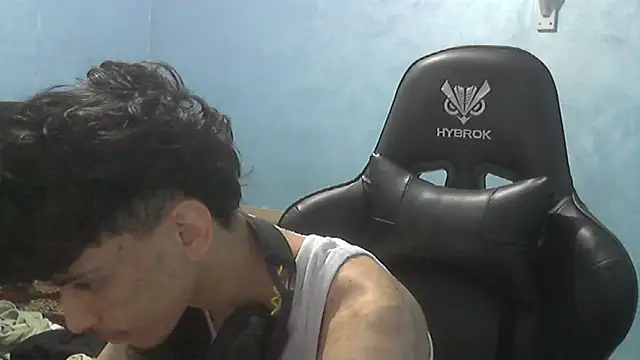 Snapshot of Dark_DesireX chatting on 10-07-25, 04:19 Dark DesireX online show from 10-07-25, 04:19