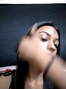 Your-Kitkat online show from 10-18-25, 09:17