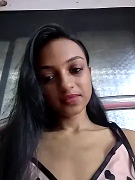 Your-Kitkat online show from 10-04-25, 08:05