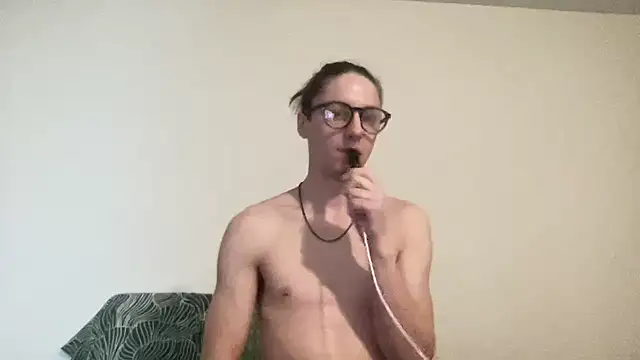 Snapshot of longdickelijah chatting on 11-12-25, 10:52 longdickelijah online show from 11-12-25, 10:52