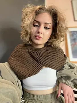 KellyKeler online show from 10-13-25, 01:23