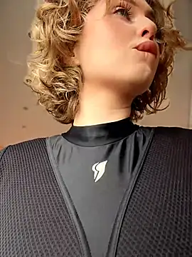 KellyKeler online show from 03-26-26, 10:24