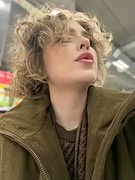 KellyKeler online show from 11-14-25, 01:04