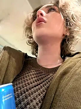 KellyKeler online show from 11-17-25, 12:20