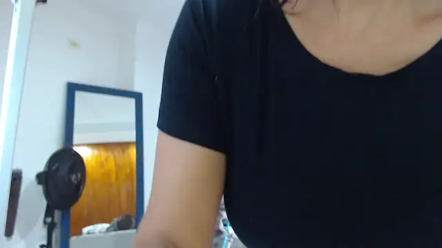 KimScarleth online show from 02-06-26, 03:52