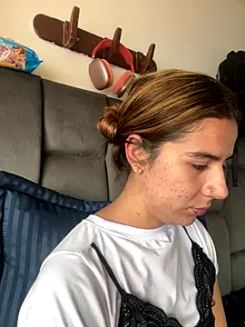 AllieYourGirl online show from 11-14-25, 07:28