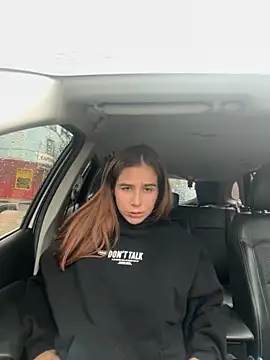 AllieYourGirl online show from 10-25-25, 05:35