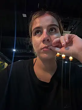 AllieYourGirl online show from 04-08-26, 12:23