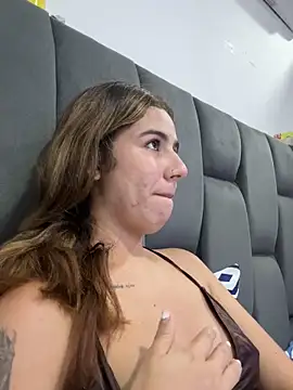 AllieYourGirl online show from 04-17-26, 11:18