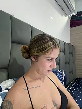 AllieYourGirl online show from 04-05-26, 12:28