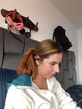 AllieYourGirl online show from 12-05-25, 06:50