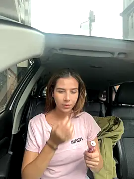 AllieYourGirl online show from 11-01-25, 06:46