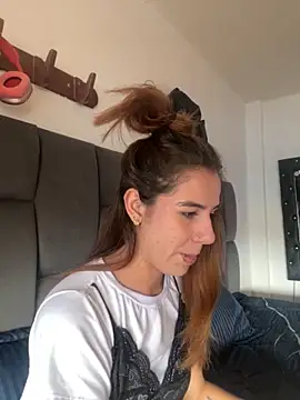 AllieYourGirl online show from 11-24-25, 07:03