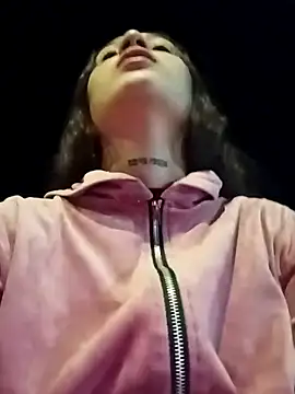 Arii collins1 online show from 10-08-25, 03:52