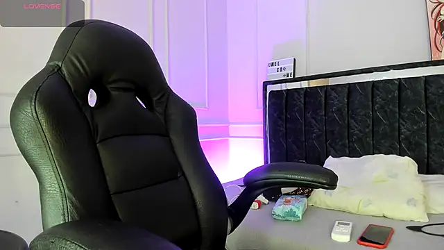 SwettRenata  online show from 11-06-25, 11:58