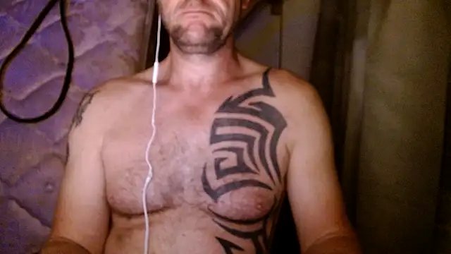 Snapshot of Yournaughty chatting on 06-26-26, 06:41 Yournaughty online show from 06-26-26, 06:41