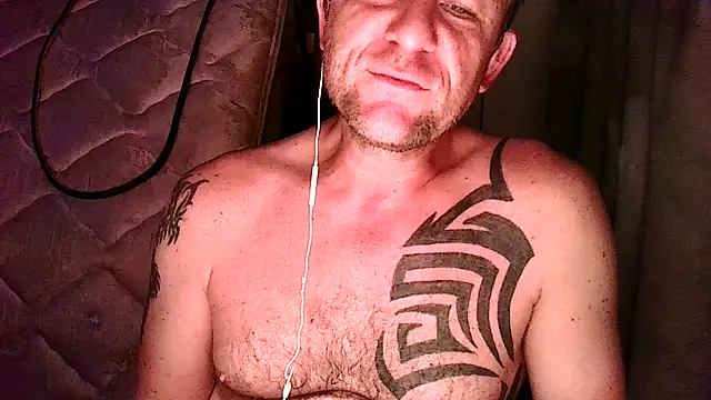 Snapshot of Yournaughty chatting on 06-10-26, 05:19 Yournaughty online show from 06-10-26, 05:19