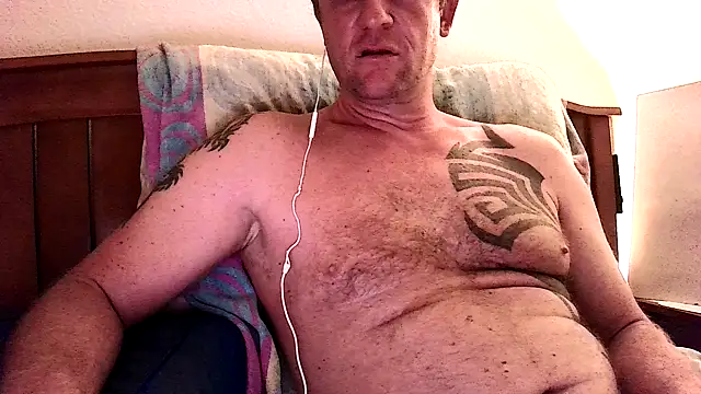 Snapshot of Yournaughty chatting on 07-26-26, 06:31 Yournaughty online show from 07-26-26, 06:31