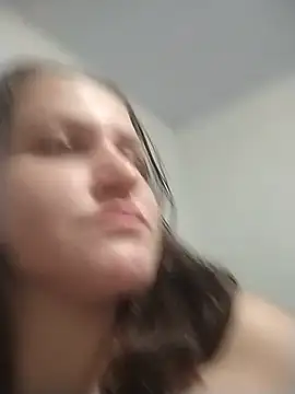 Snapshot of Vanessinhadappkrosa chatting on 06-23-26, 01:03 Vanessinhadappkrosa online show from 06-23-26, 01:03