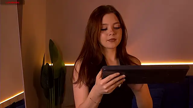 Nora  Ray online show from 10-02-25, 03:37