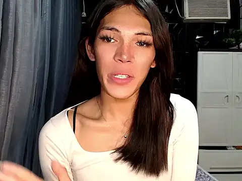 Snapshot of ladyhotcuming chatting on 06-01-26, 06:40 ladyhotcuming online show from 06-01-26, 06:40