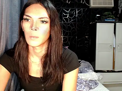 ladyhotcuming online show from 07-13-26, 12:54