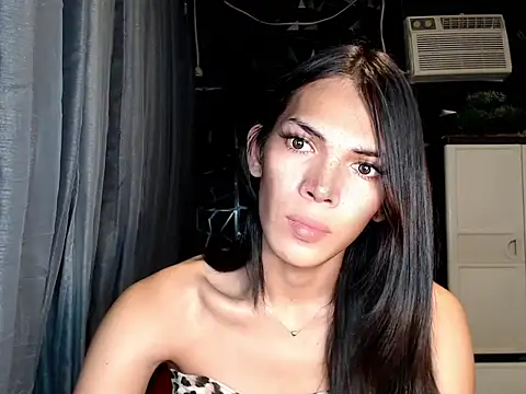 ladyhotcuming online show from 08-06-26, 09:21