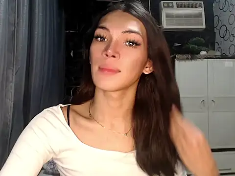 ladyhotcuming online show from 07-05-26, 09:10