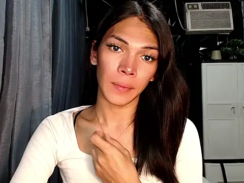 ladyhotcuming online show from 06-17-26, 09:30