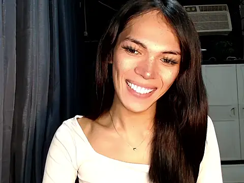 ladyhotcuming online show from 07-26-26, 09:32