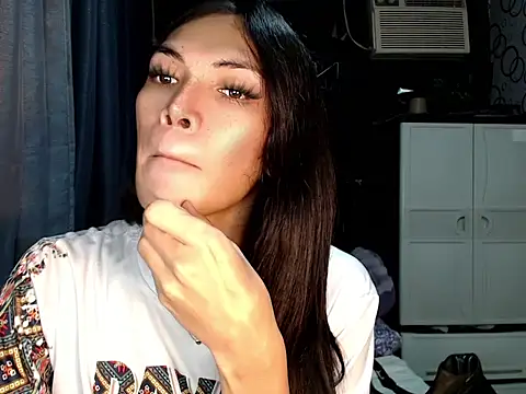 ladyhotcuming online show from 07-14-26, 06:47