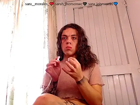 saara johnson496 online show from 12-04-25, 01:43