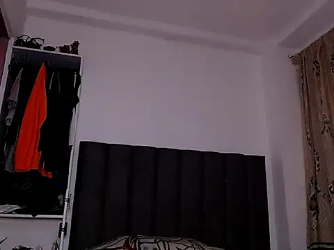 Snapshot of saara_johnson496 chatting on 06-03-26, 12:00 saara johnson496 online show from 06-03-26, 12:00
