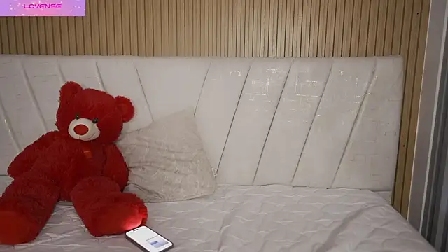 Snapshot of Michelle_Zoe chatting on 07-15-26, 04:03 Michelle Zoe online show from 07-15-26, 04:03