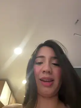 Michelle Zoe online show from 10-17-25, 05:22